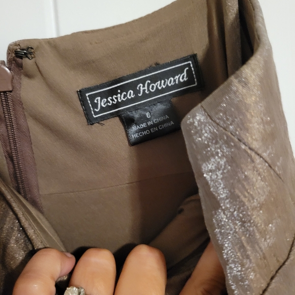 Jessica Howard gold layered cocktail dress size 6 - Picture 3 of 4